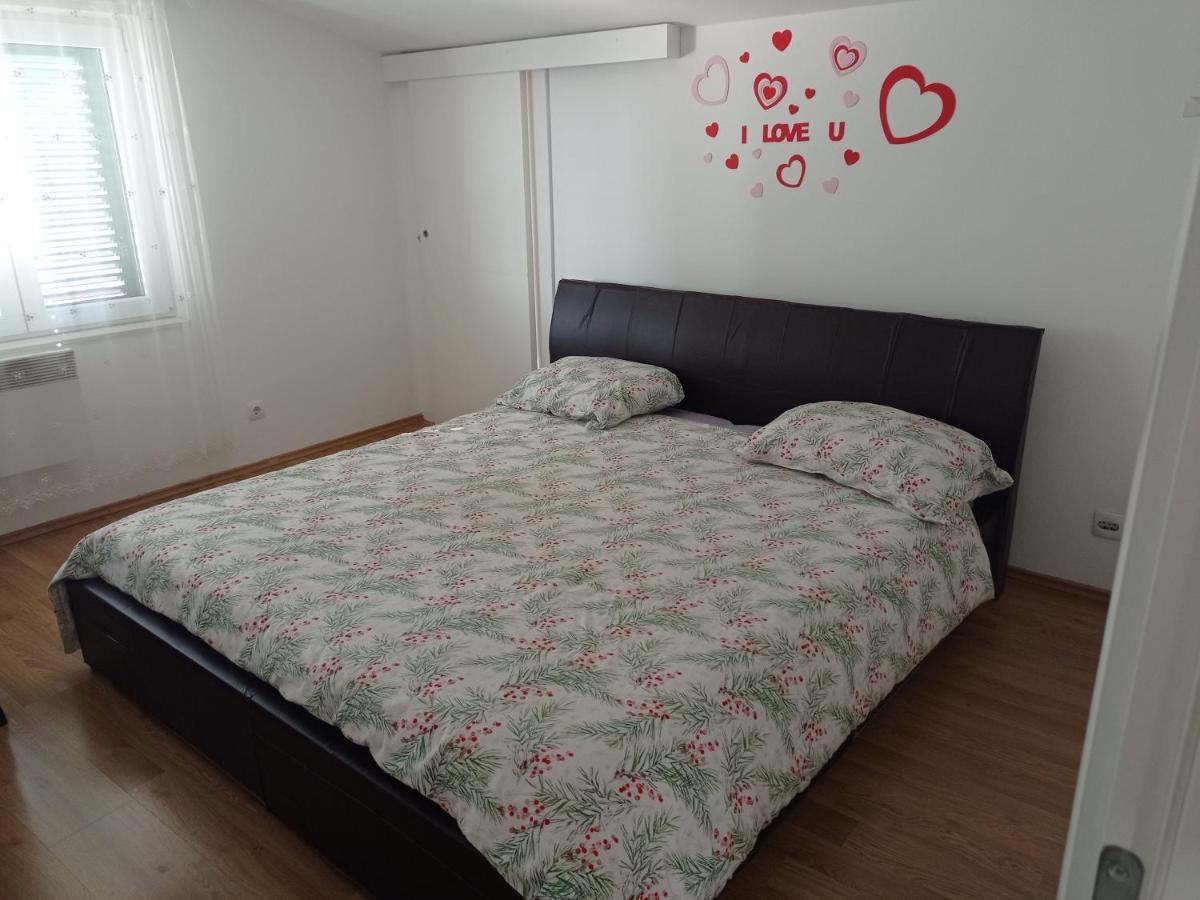 Apartment Matej Stobreč Eksteriør billede