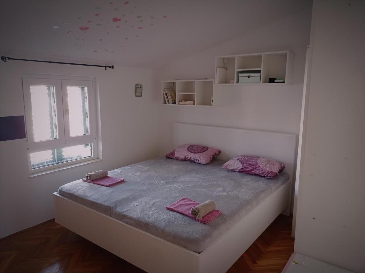 Apartment Matej Stobreč Eksteriør billede