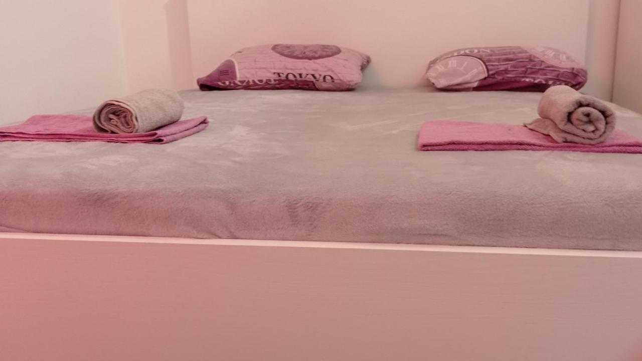 Apartment Matej Stobreč Eksteriør billede